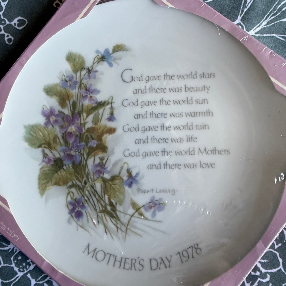 Mothers Day 1978 Commemorative Edition Designed by Robert Laessig